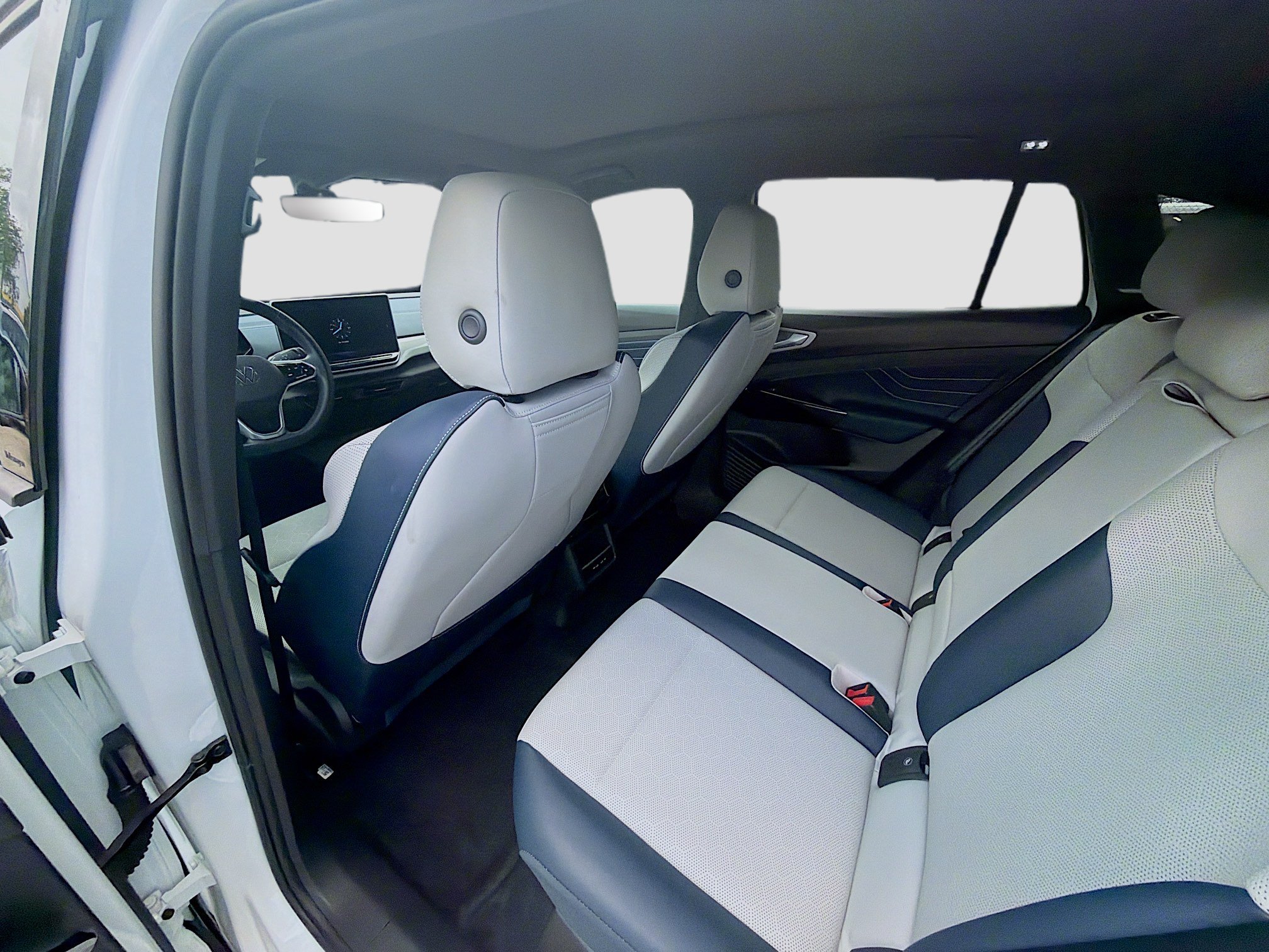 Used 2024 Volkswagen ID.4 Pro S RWD image 25