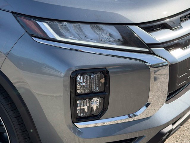 New 2027 Mitsubishi Outlander Sport SE AWD/4WD image 9