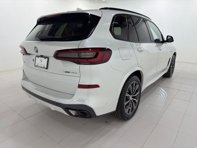 Certified 2023 BMW X5 xDrive45e w/ Executive Package image 5