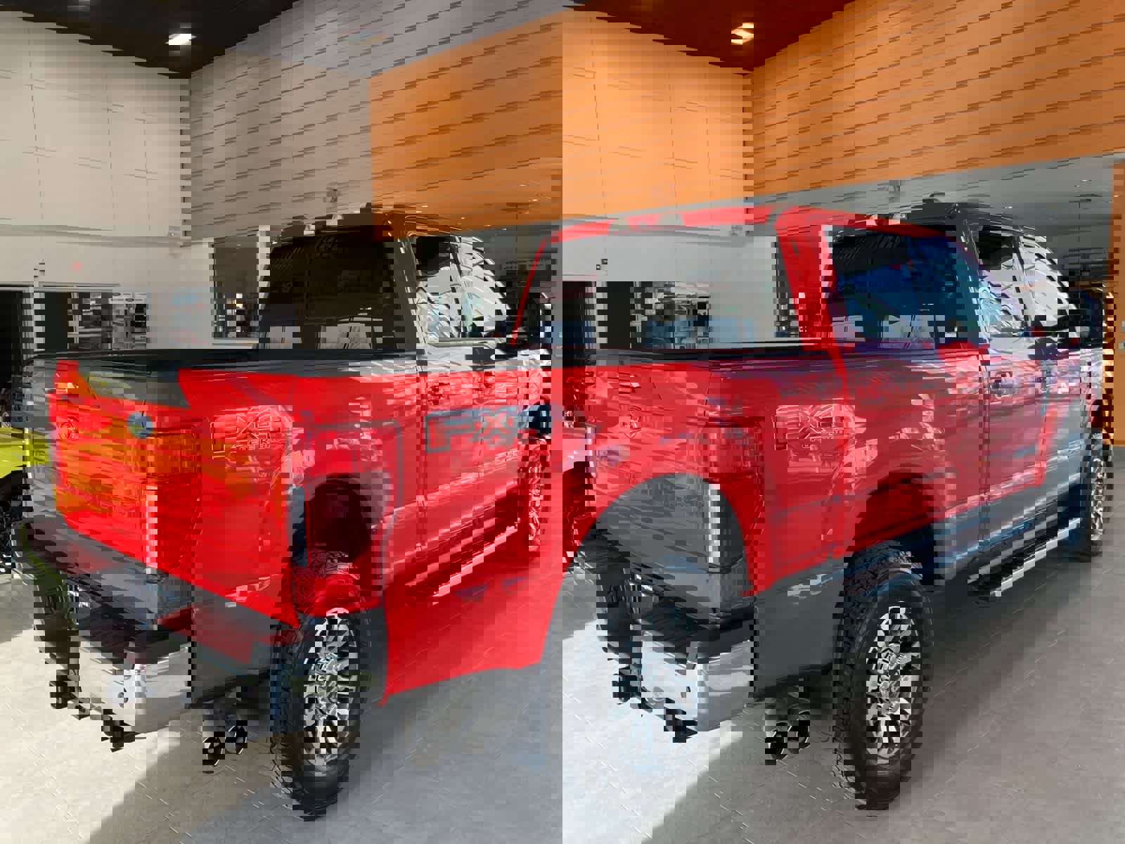 Used 2022 Ford F250 Lariat image 5