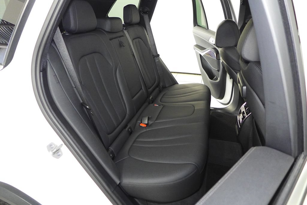 Used 2021 BMW X5 xDrive40i w/ Convenience Package AWD/4WD image 20