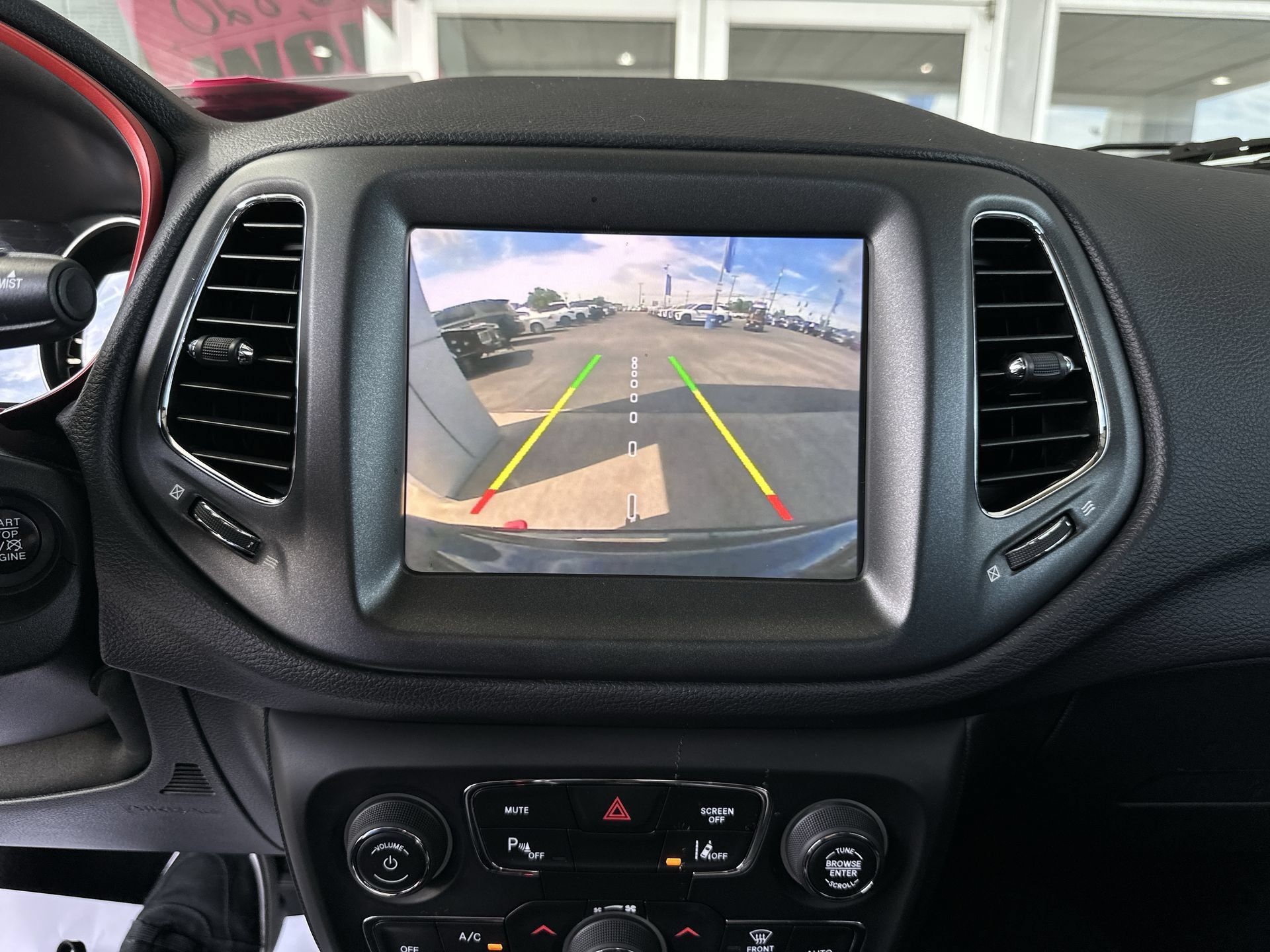 Used 2017 Jeep Compass Trailhawk w/ Leather Interior Group AWD/4WD image 14