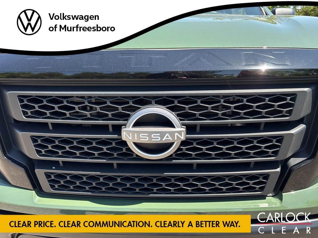 Used 2024 Nissan Titan SV w/ SV Bronze Edition Package image 11