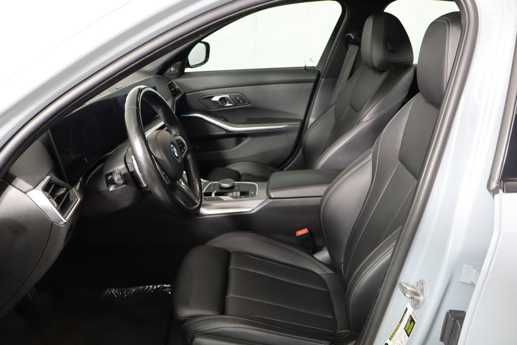 Used 2024 BMW 330i Sedan w/ M Sport Package RWD image 14
