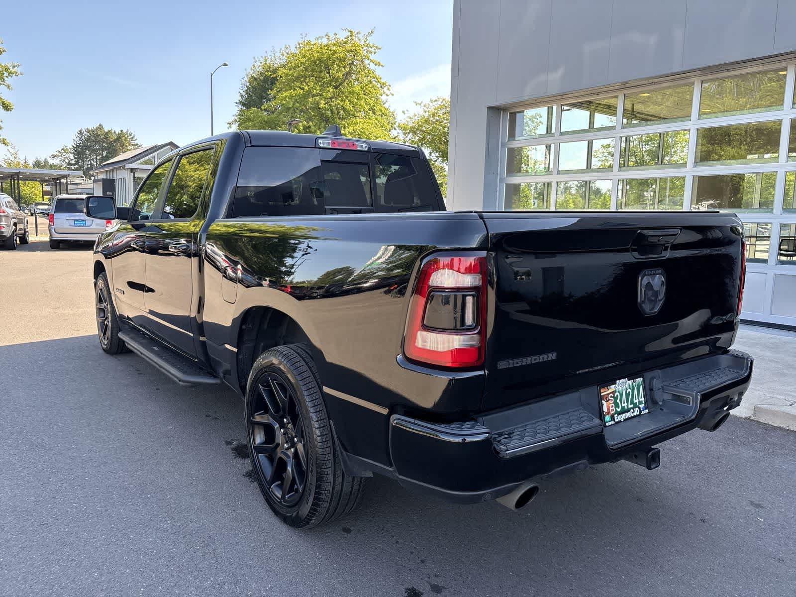 Used 2023 RAM 1500 Big Horn AWD/4WD image 3