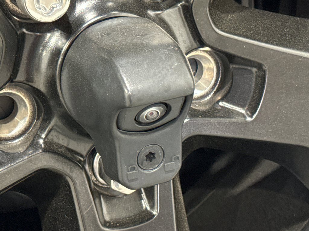 Used 2022 Jeep Wrangler Unlimited Sport image 24