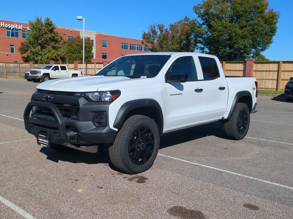 New 2026 Chevrolet Colorado Trail Boss w/ Off-Road Front Bumper Package image 4
