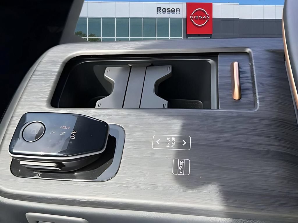 Used 2023 Nissan Ariya FWD image 22