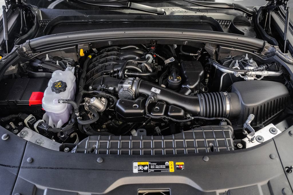 New 2025 Jeep Grand Cherokee Altitude image 18