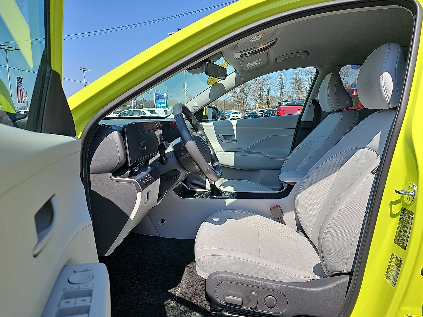 Used 2024 Hyundai Kona SEL image 14