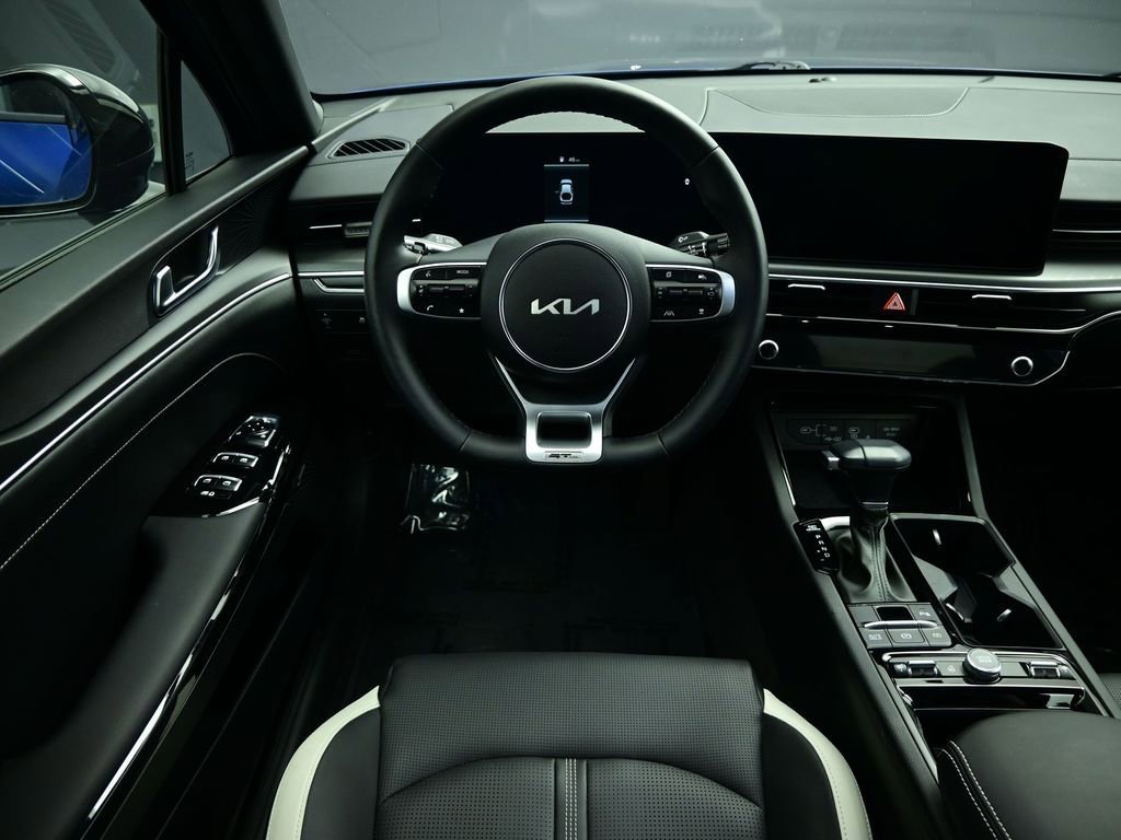 Used 2025 Kia K5 GT-Line w/ GT-Line Premium Package image 5