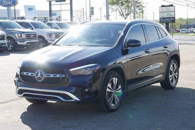 Used 2025 Mercedes-Benz GLA 250 4MATIC image 6