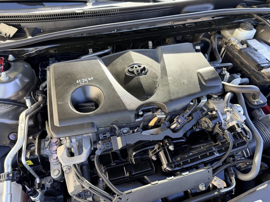 Used 2021 Toyota Camry SE FWD image 17