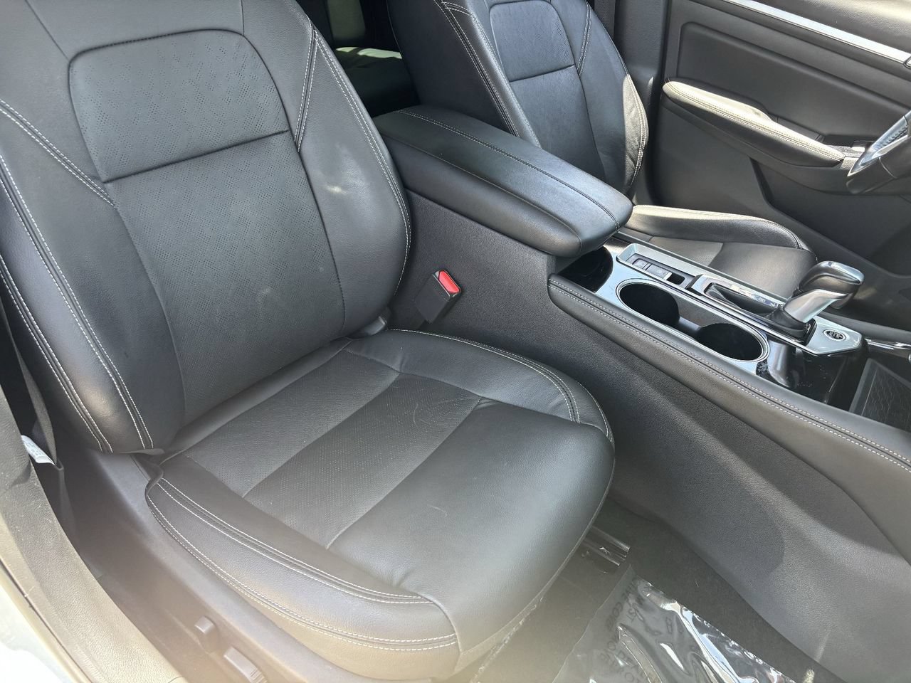 Used 2024 Nissan Altima 2.5 SL FWD image 8