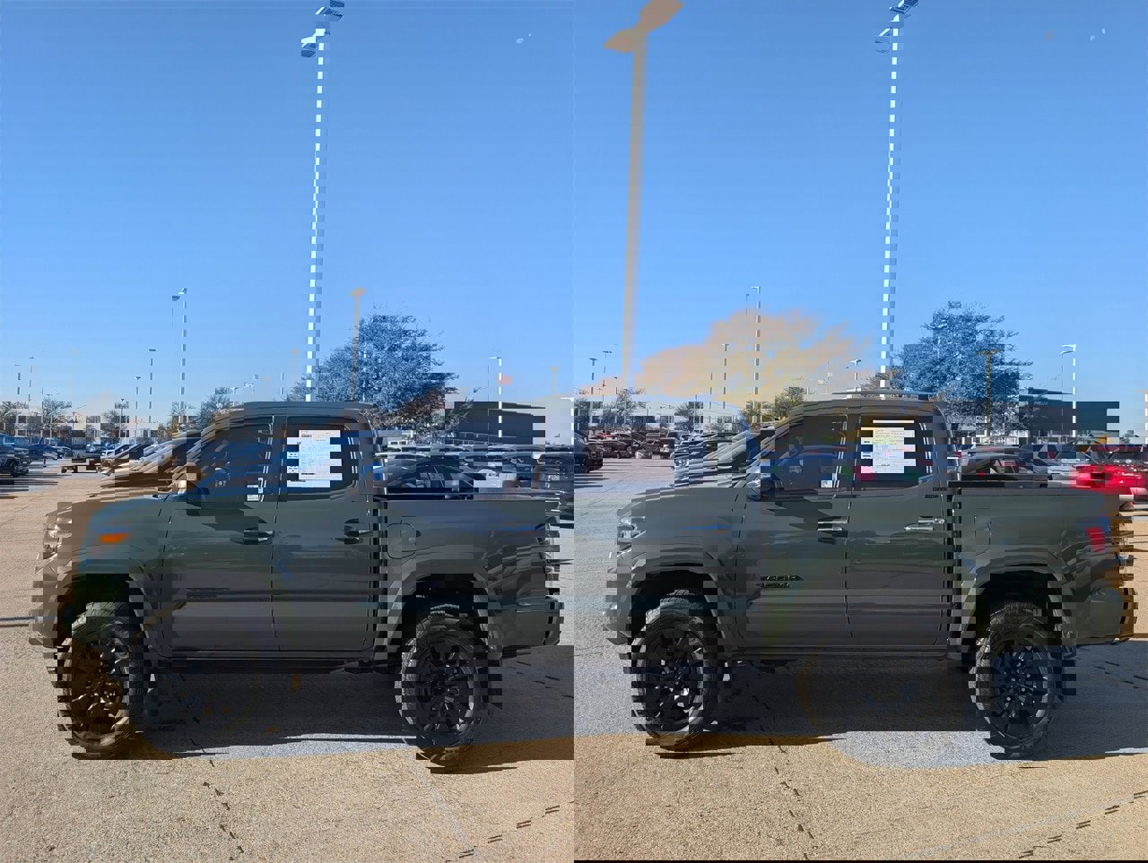 Used 2021 Toyota Tacoma Limited image 3