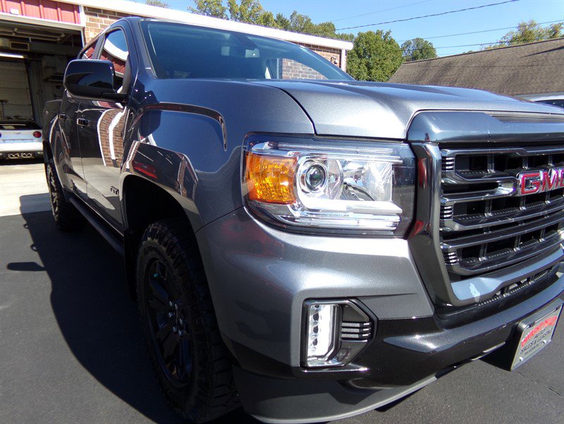 Used 2022 GMC Canyon AT4 image 4
