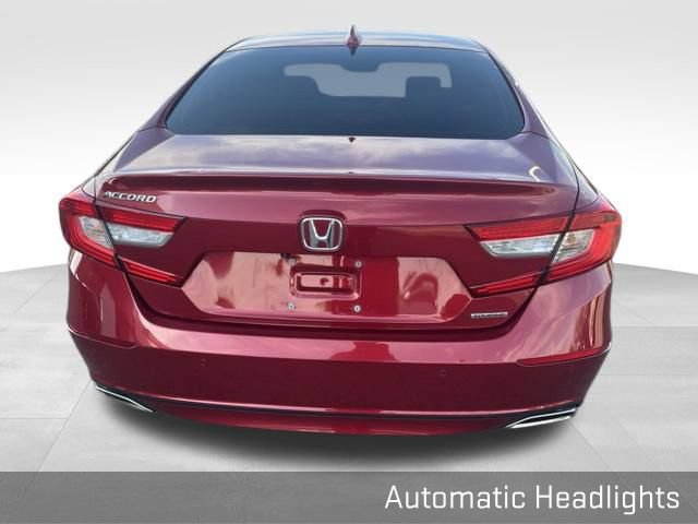 Used 2018 Honda Accord Touring image 10