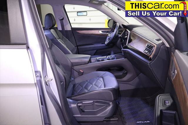 Used 2025 Volkswagen Atlas SE FWD image 27