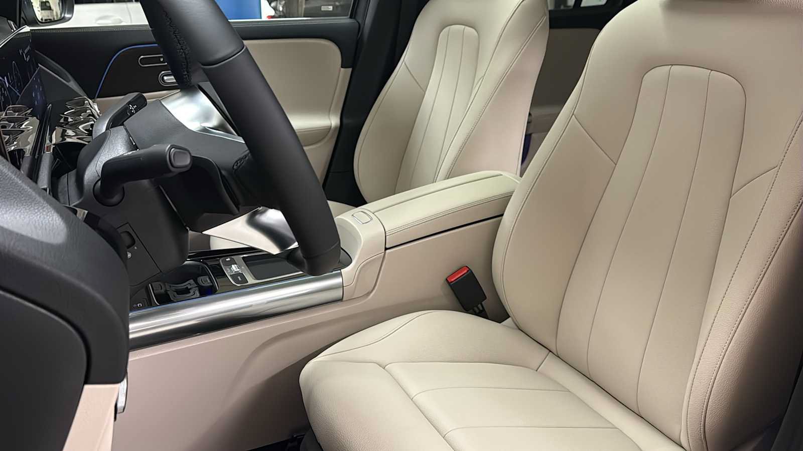 New 2026 Mercedes-Benz GLA 250 4MATIC image 27