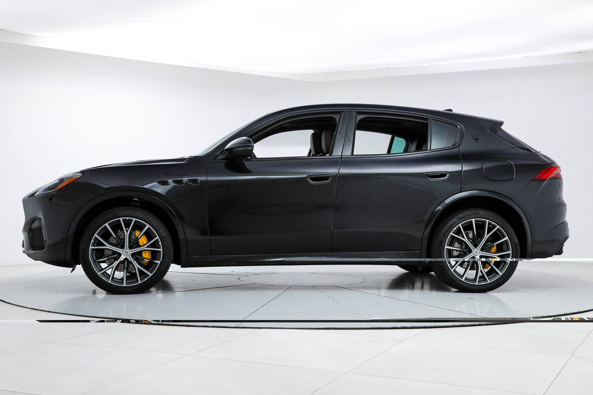 New 2026 Maserati Grecale Modena AWD/4WD image 2
