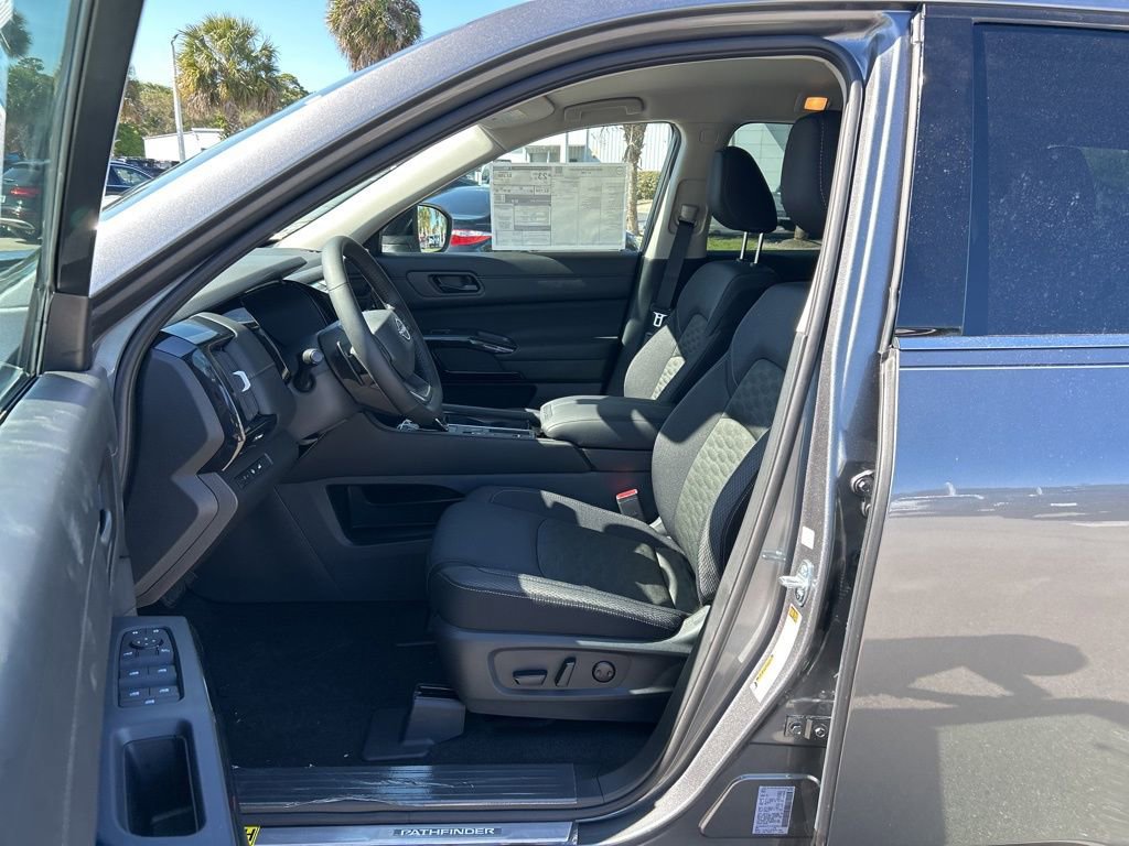 New 2026 Nissan Pathfinder SV image 16
