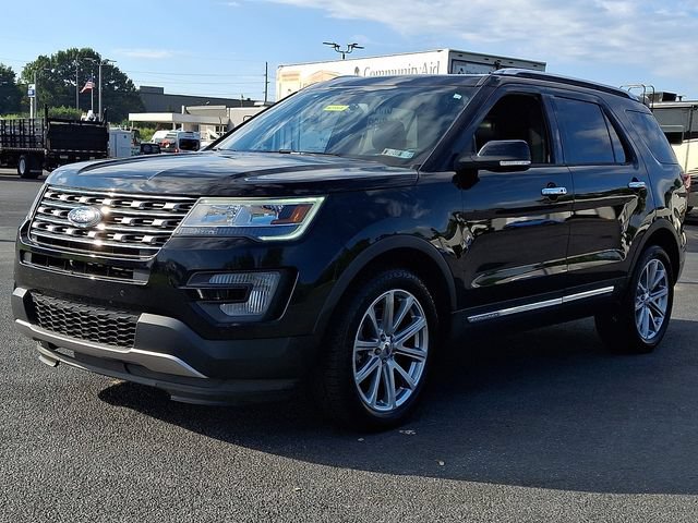 Used 2017 Ford Explorer Limited AWD/4WD image 6