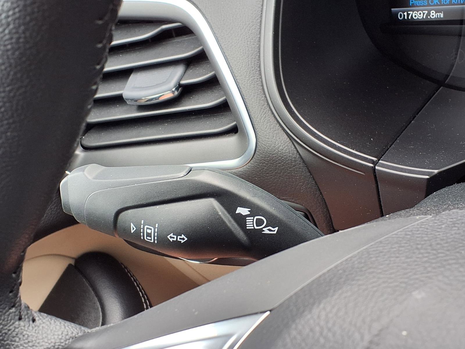 Used 2024 Ford Edge Titanium AWD/4WD image 19