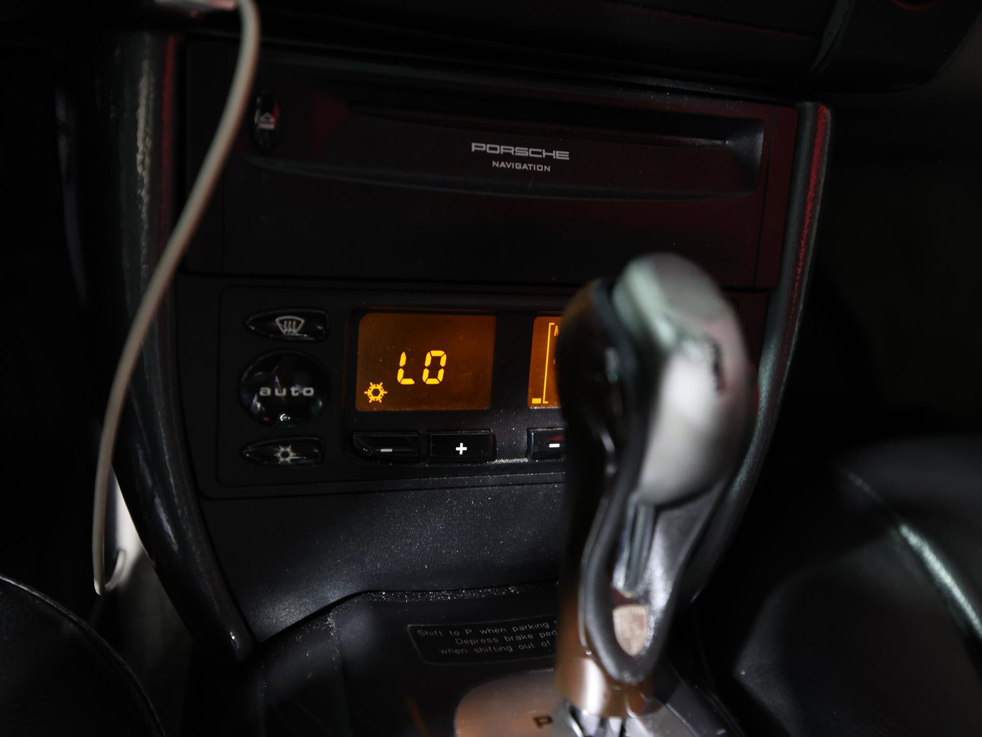 Used 2001 Porsche 911 Carrera RWD image 19