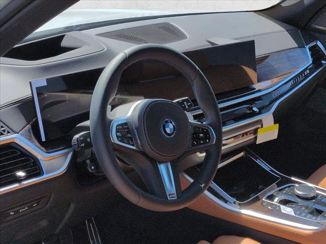 New 2026 BMW X5 xDrive50e w/ M Sport Package image 3