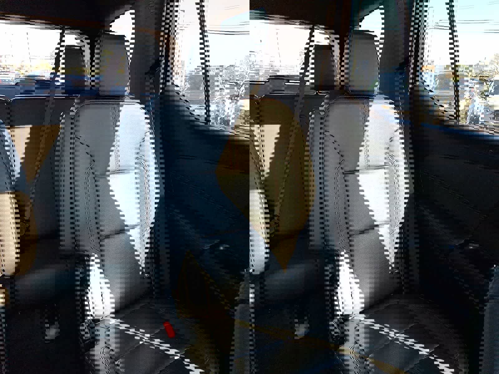 Used 2023 Chevrolet Traverse RS image 15