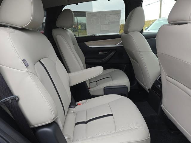 New 2025 MAZDA CX-90 3.3 Turbo w/ Preferred Package image 16