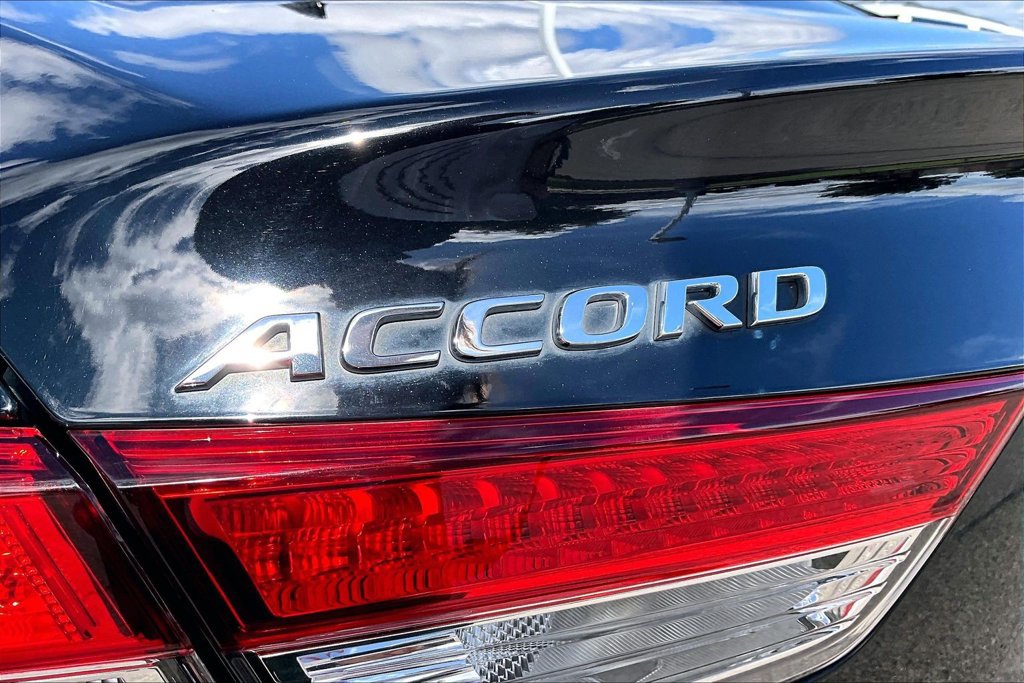Used 2018 Honda Accord EX-L image 33