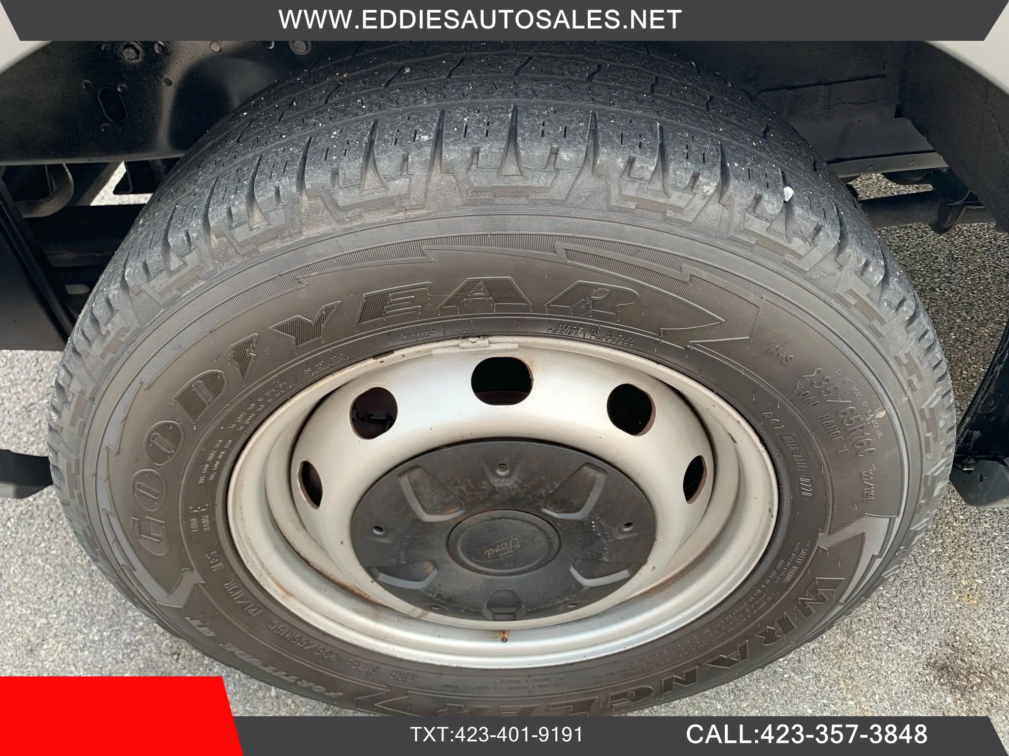 Used 2016 Ford Transit 150 130 Medium Roof RWD image 32