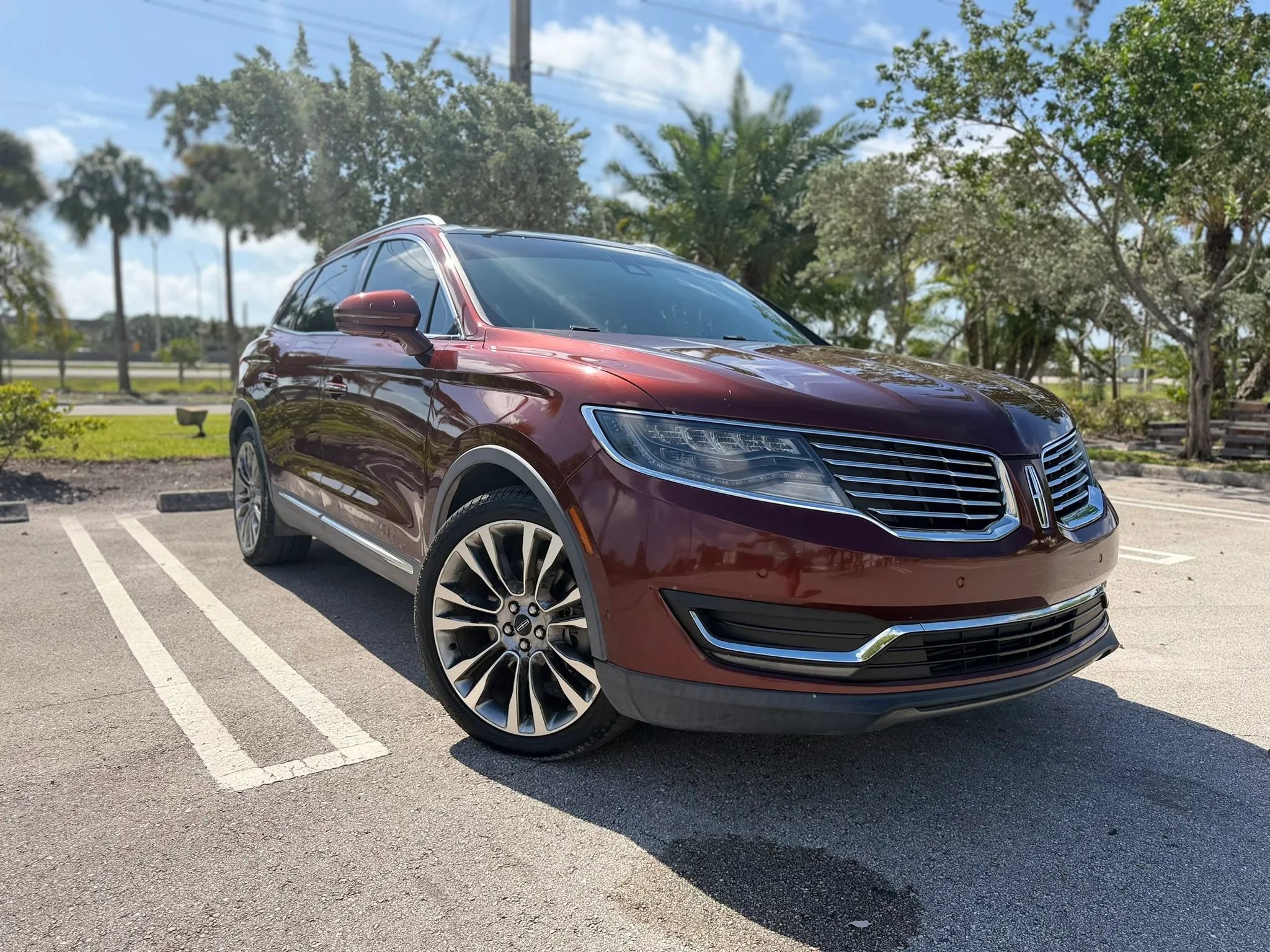 Used 2016 Lincoln MKX Reserve w/ Luxury Package AWD/4WD image 1