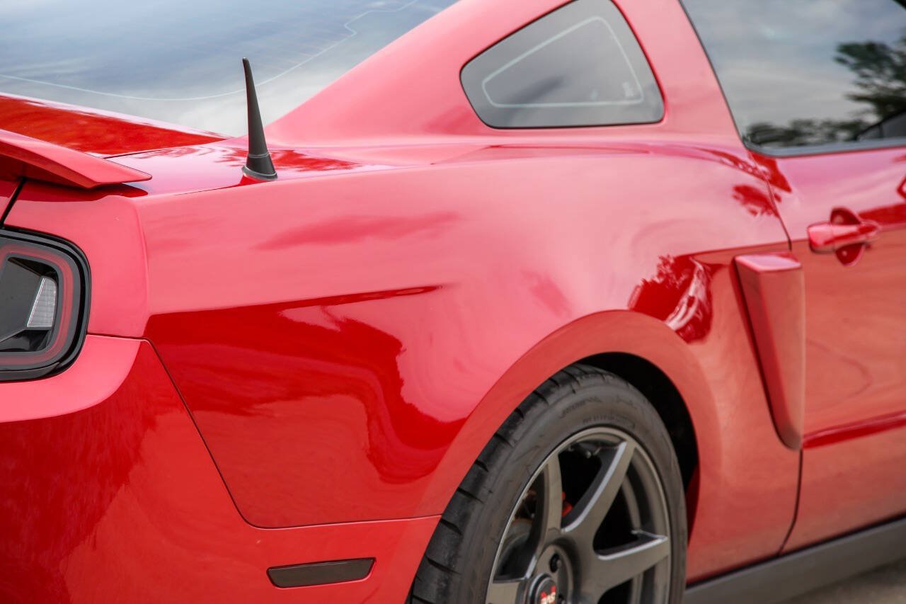 Used 2011 Ford Mustang GT Premium w/ Electronics Pkg RWD image 28
