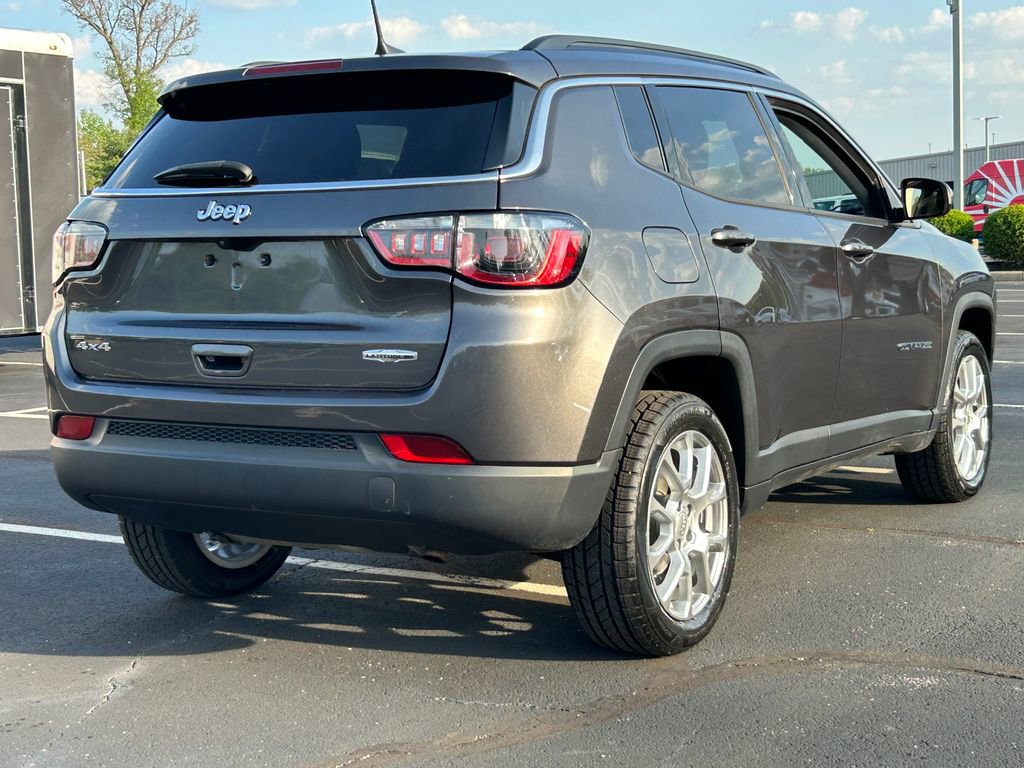 Used 2022 Jeep Compass Latitude AWD/4WD image 7