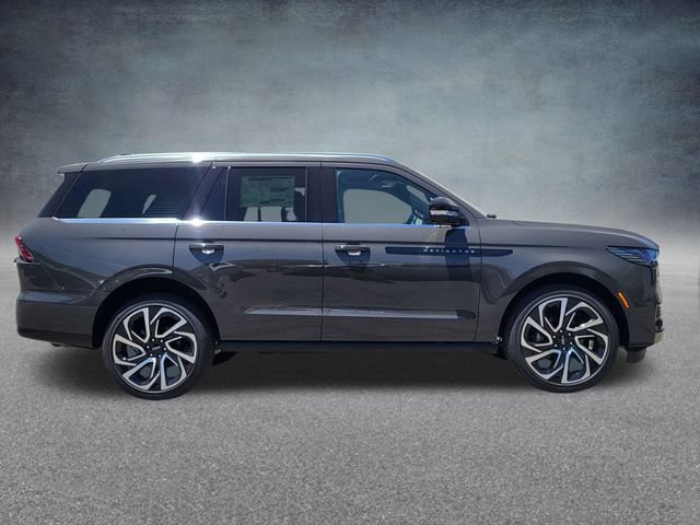 New 2026 Lincoln Navigator Black Label AWD/4WD image 8