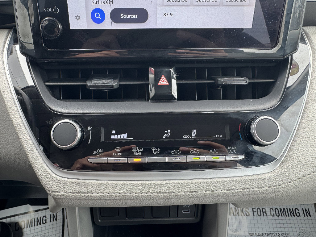 Used 2024 Toyota Corolla Cross L image 17