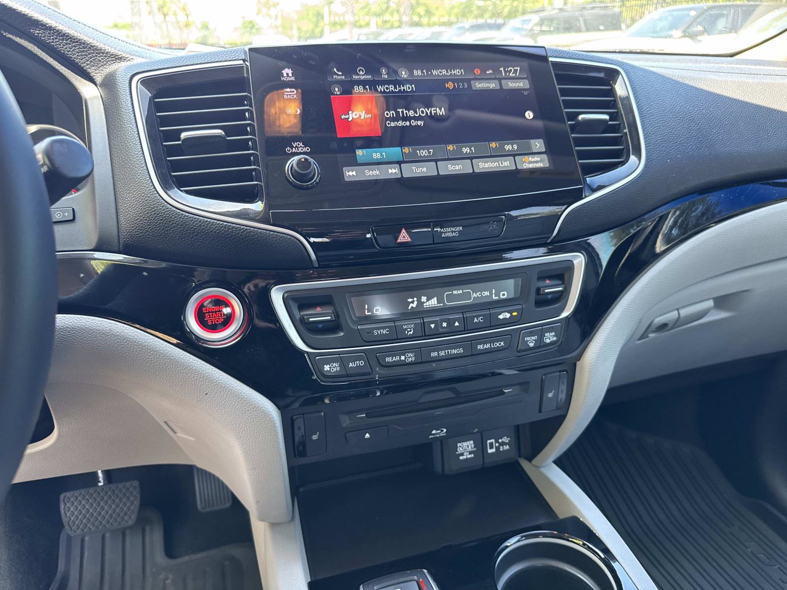 Used 2021 Honda Pilot Touring image 27