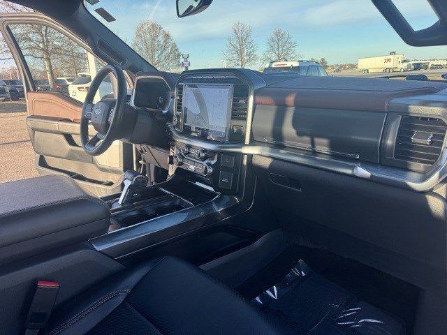 Used 2022 Ford F150 Lariat w/ Equipment Group 502A High image 39