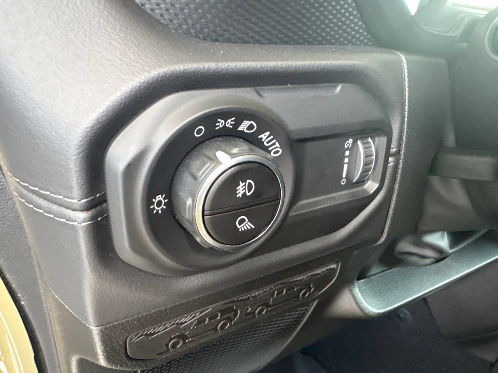 New 2026 Jeep Gladiator Sport AWD/4WD image 12