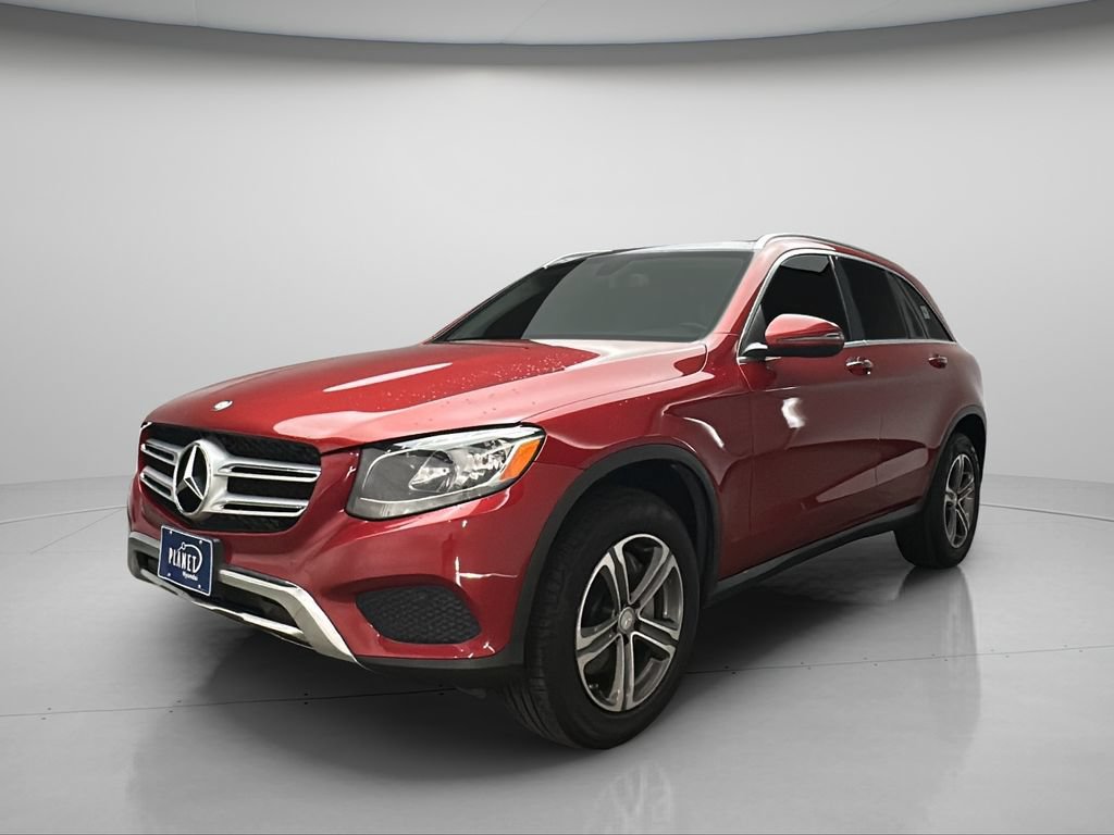 Used 2016 Mercedes-Benz GLC 300 4MATIC image 2