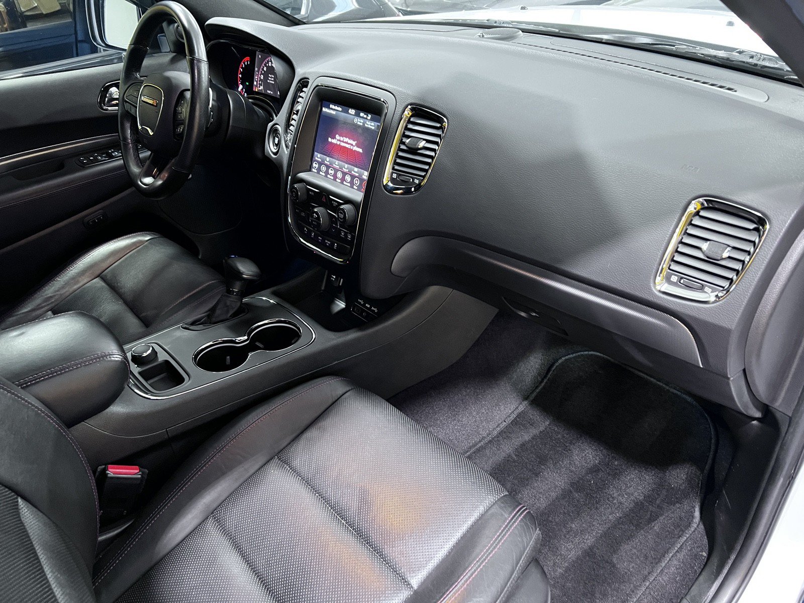 Used 2018 Dodge Durango R/T w/ Technology Group AWD/4WD image 16
