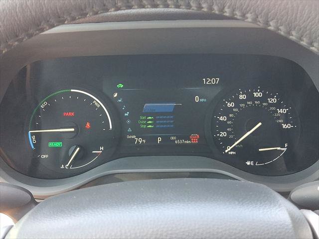 Certified 2025 Toyota Sienna XLE FWD image 14