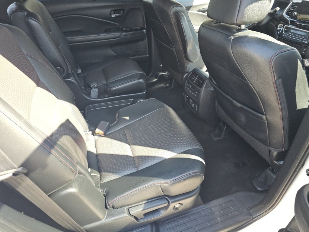 Used 2021 Honda Pilot Black Edition image 29