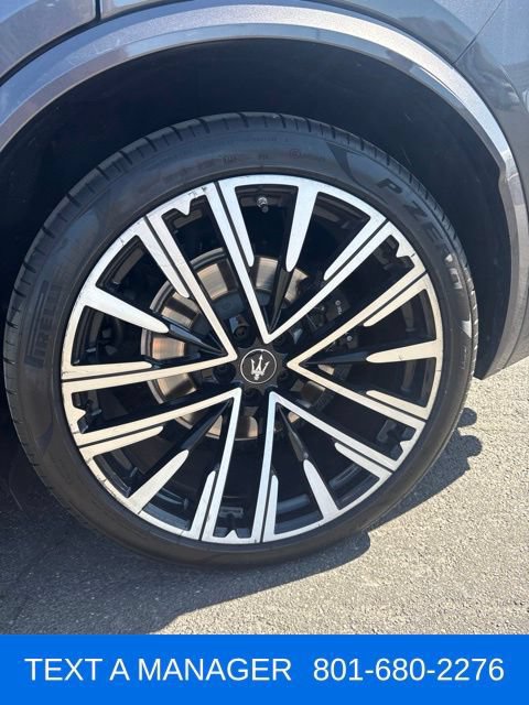 Used 2023 Maserati Grecale Modena AWD/4WD image 13