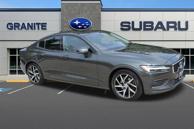 Used 2020 Volvo S60 T5 Momentum FWD image 13
