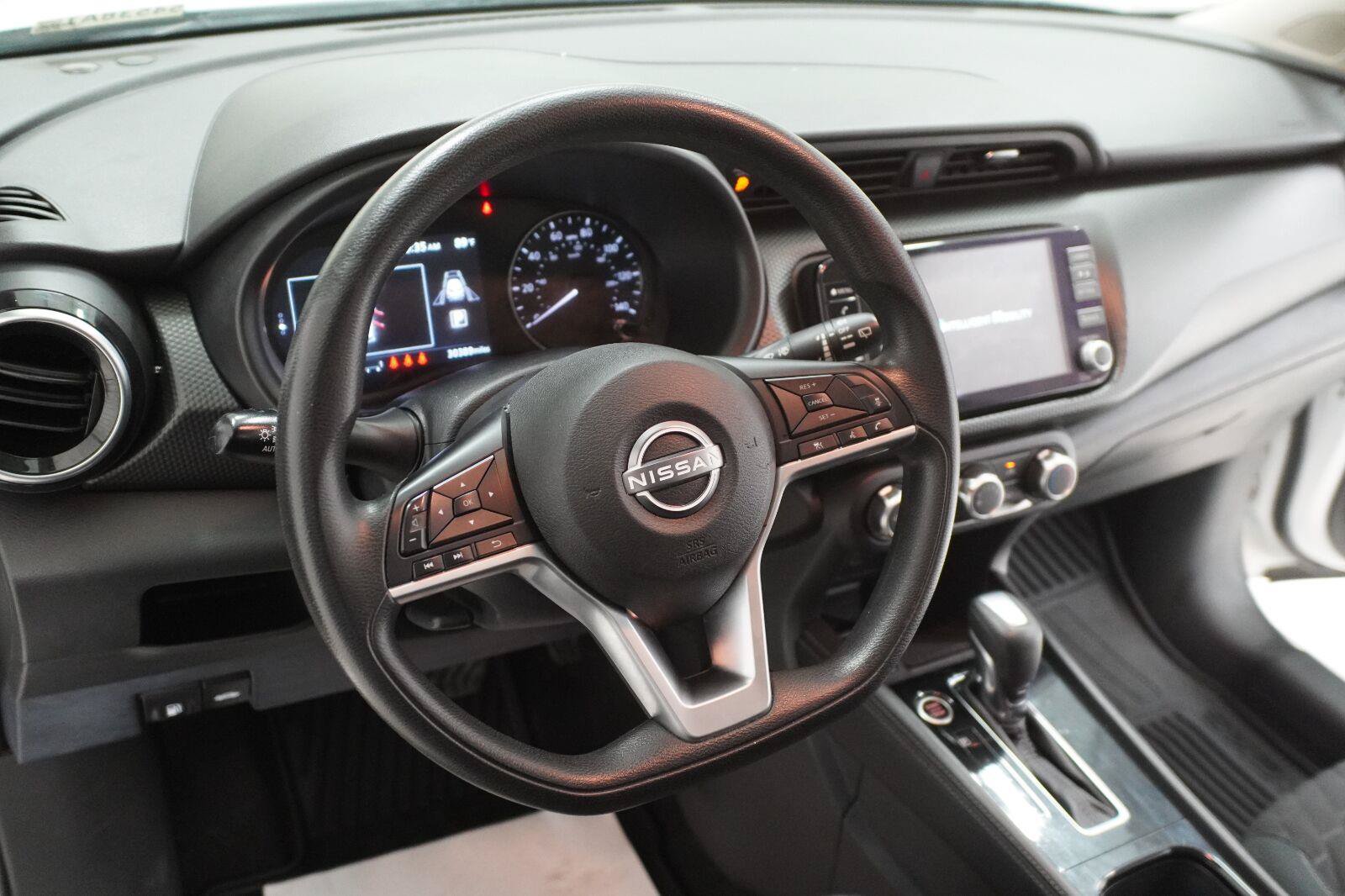 Used 2023 Nissan Kicks SV w/ Exterior Package FWD image 7