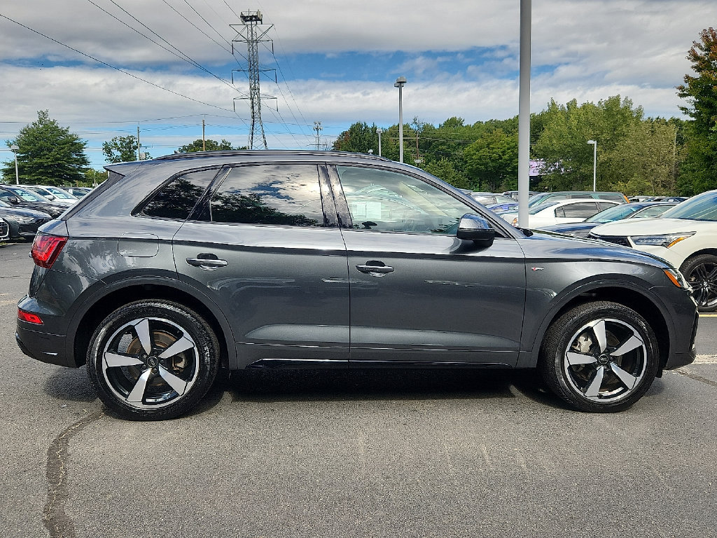 Used 2023 Audi Q5 2.0T Premium Plus w/ Premium Plus Package AWD/4WD image 13