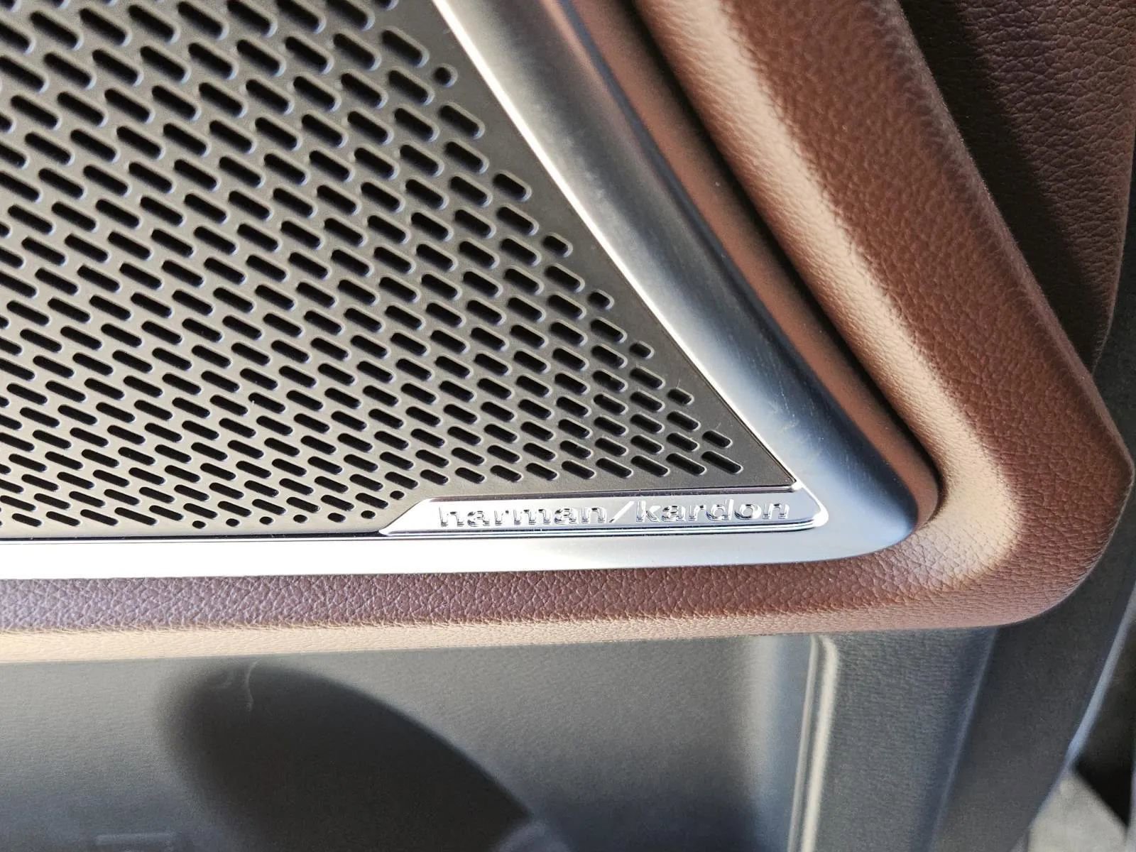 Used 2023 Kia Telluride SX Prestige image 27